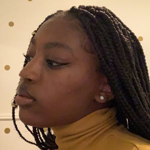 Meet your Posher, Lynesia